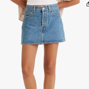 Size 5 Levi Denim Skirt- Super low stretch light denim